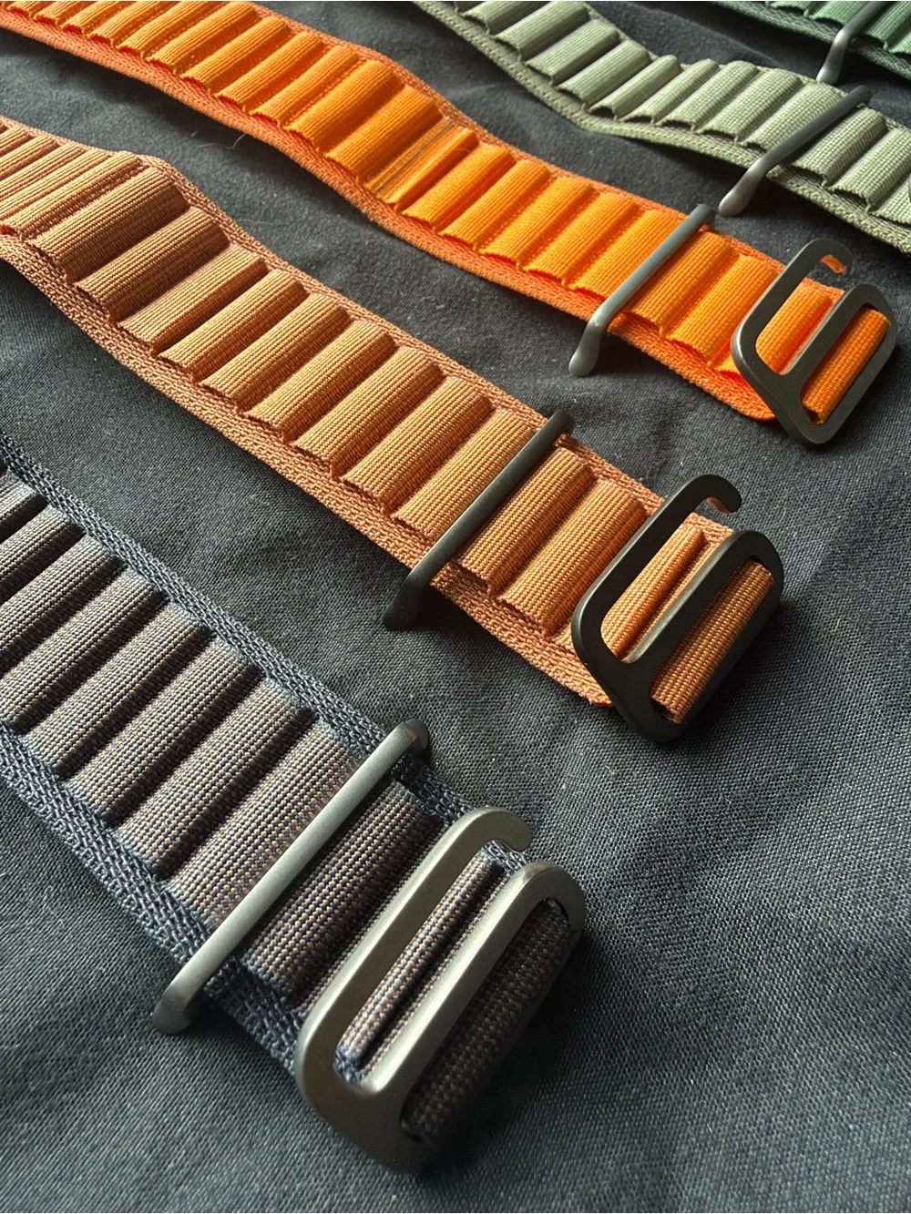 6 Original Apple 49mm Alpine Loop - Small